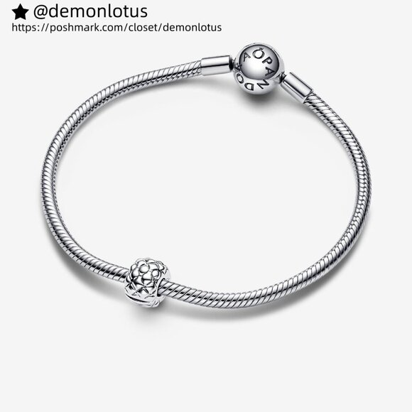 Pandora Studded Clip Charm - Picture 3 of 5